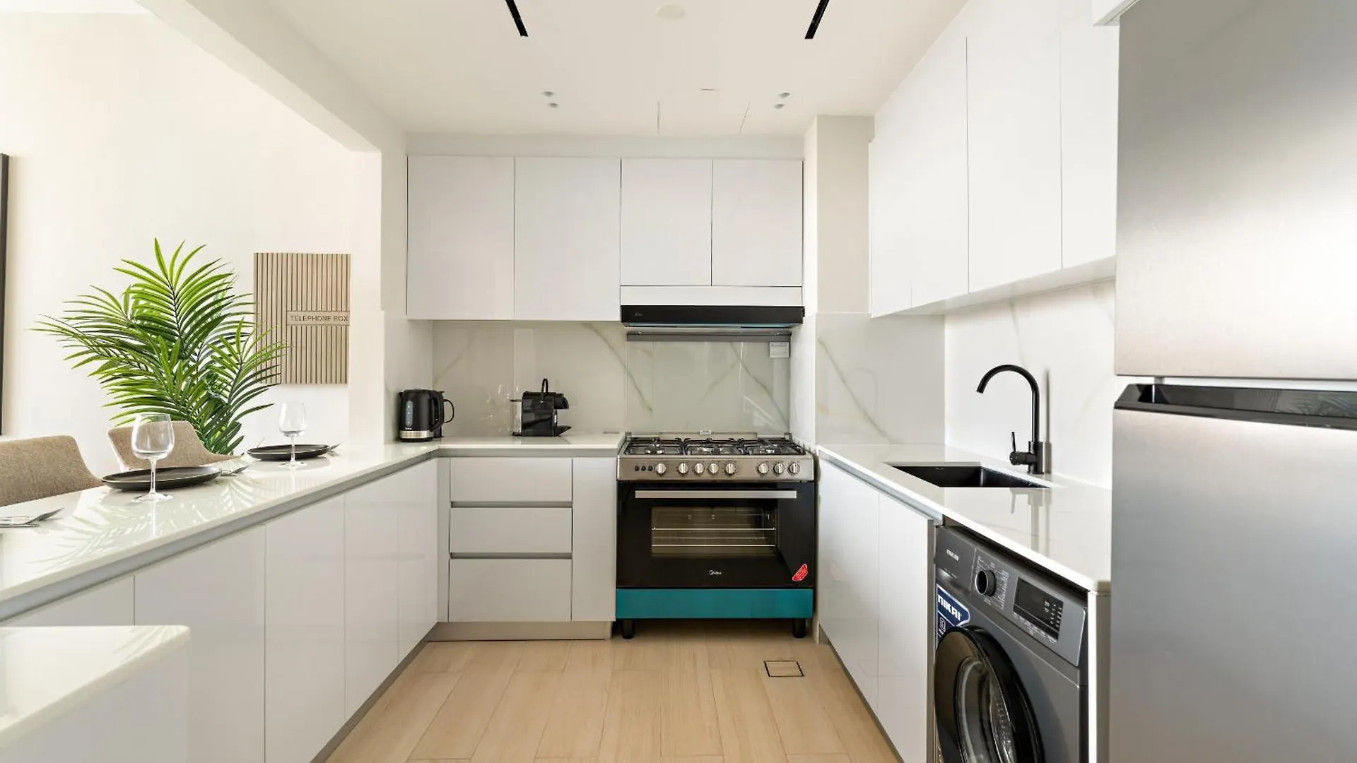 Vayk - Luxurious 2 Bd With Private Jacuzzi In Jvc Apartment Dubai 0*,  United Arab Emirates